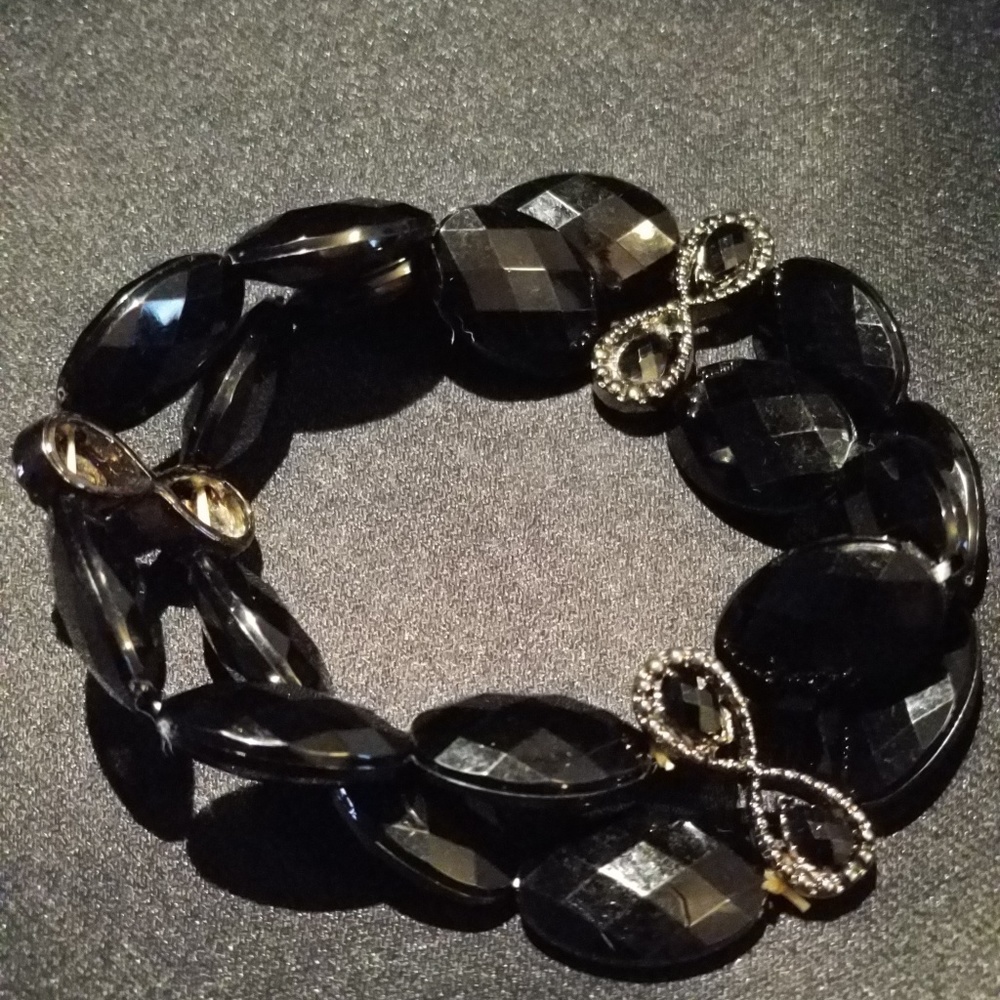 Beaded bracelet